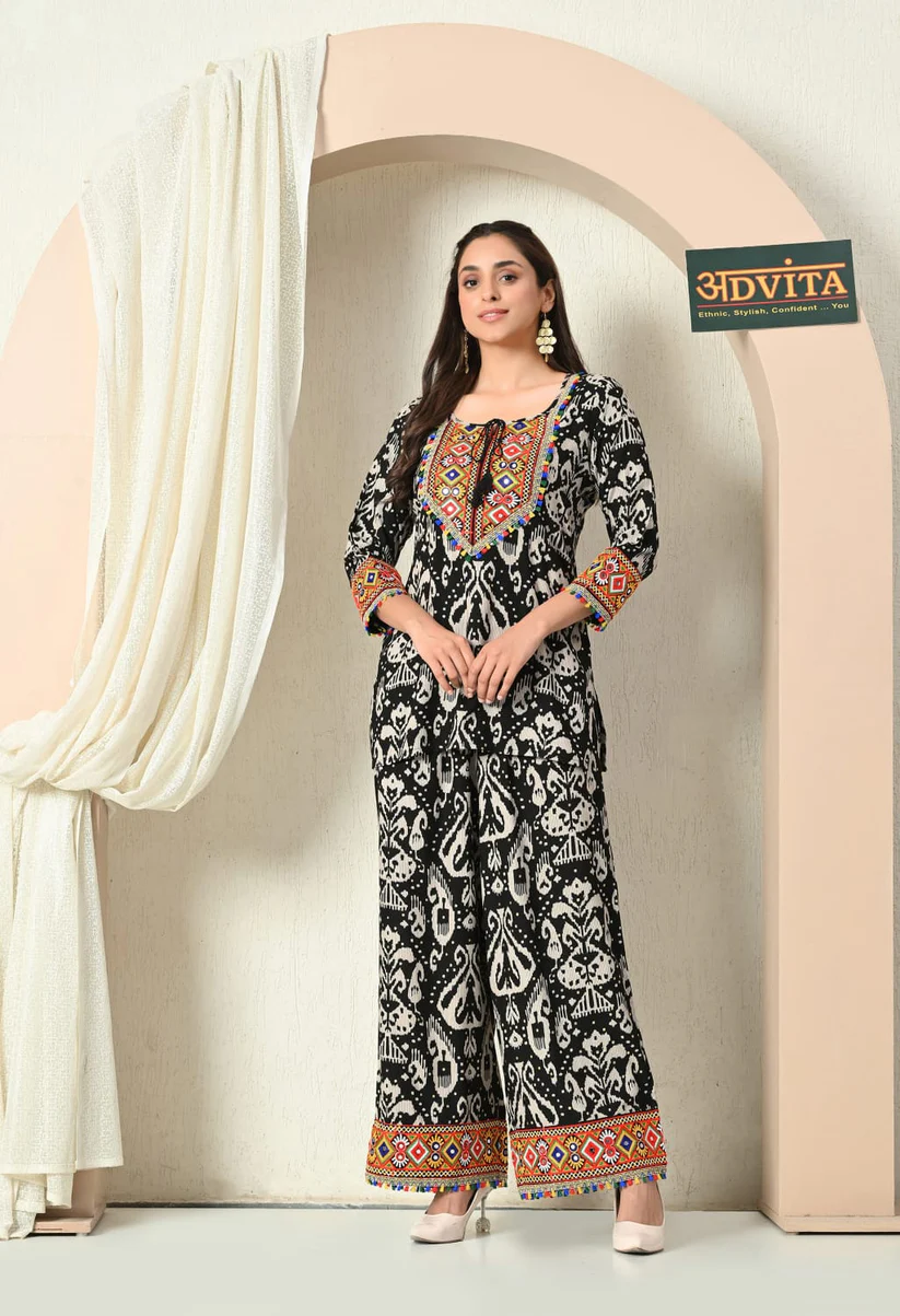 Advita Women’s Co-Ord Set – 2-Piece Outfit in Soft Fabric - Image 2
